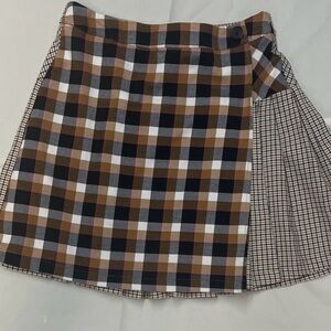 Cato Checkered Mini Skirt in Black and Cream